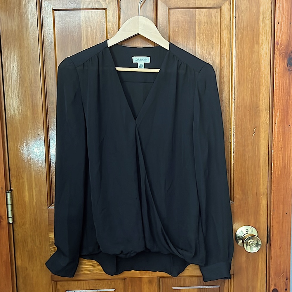 Calvin Klein women’s black wrap top dressy blouse in a size small